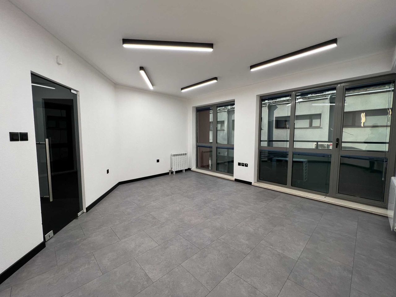 Продава се Офис в София, Лозенец - 303 кв.м за 3480 €/кв.м - Снимка #12
