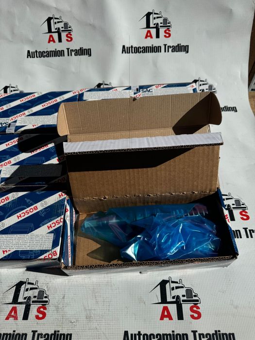 injector iveco Stralis / trakker motor cursor 13 euro 2/3/4 500331074