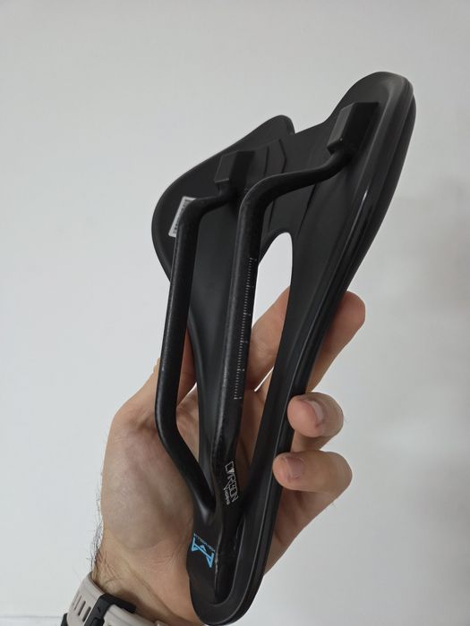 Sa bicicleta mtb, carbon, foarte usoara