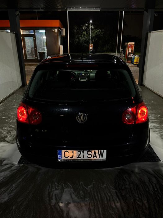 Vând golf 5 1.9 90 cp diesel