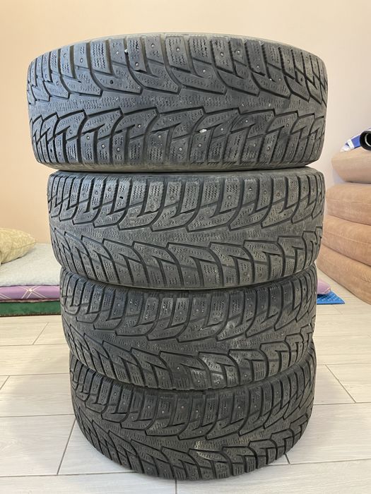 Зимние шины 215/60/16 комплект