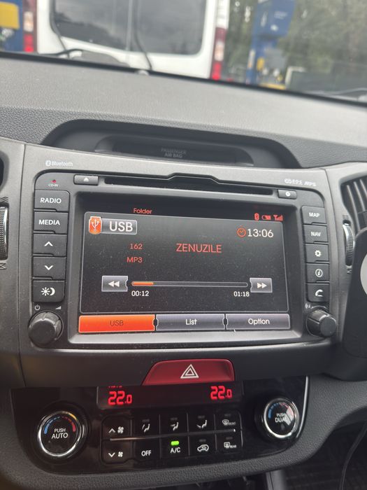 Vand navigatie originala kia sportage