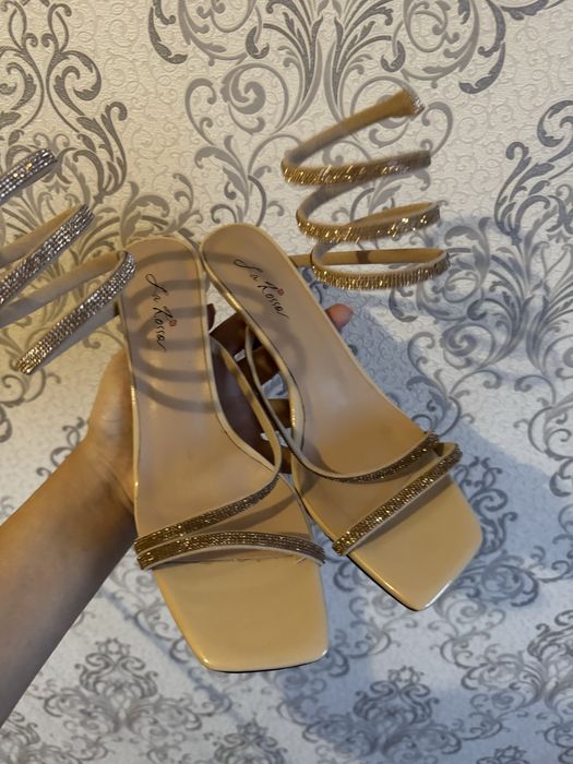 Каждая по 10000тг