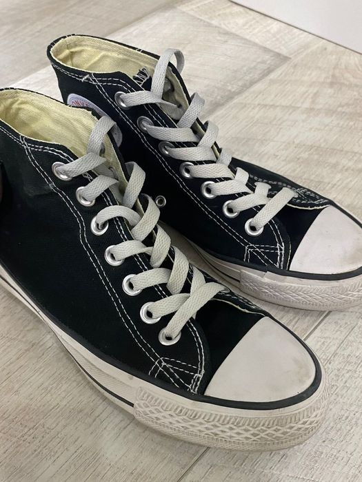 Женские конверсы