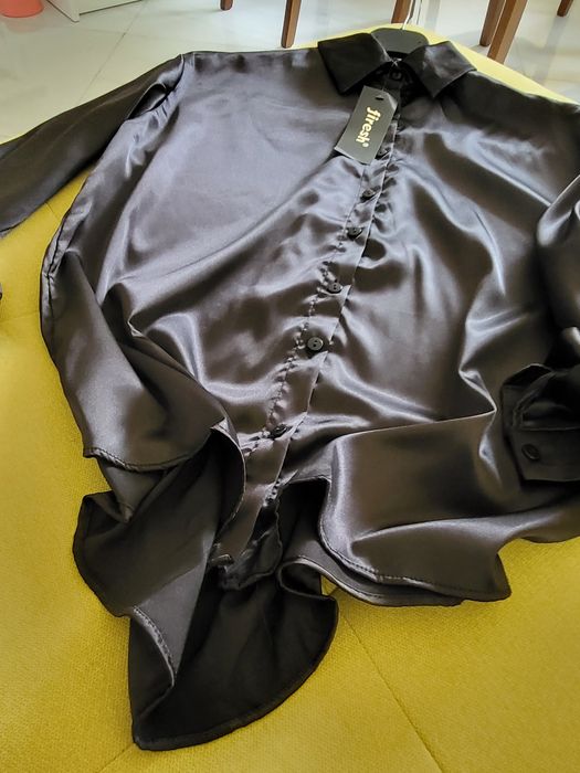 Сатенена черна риза