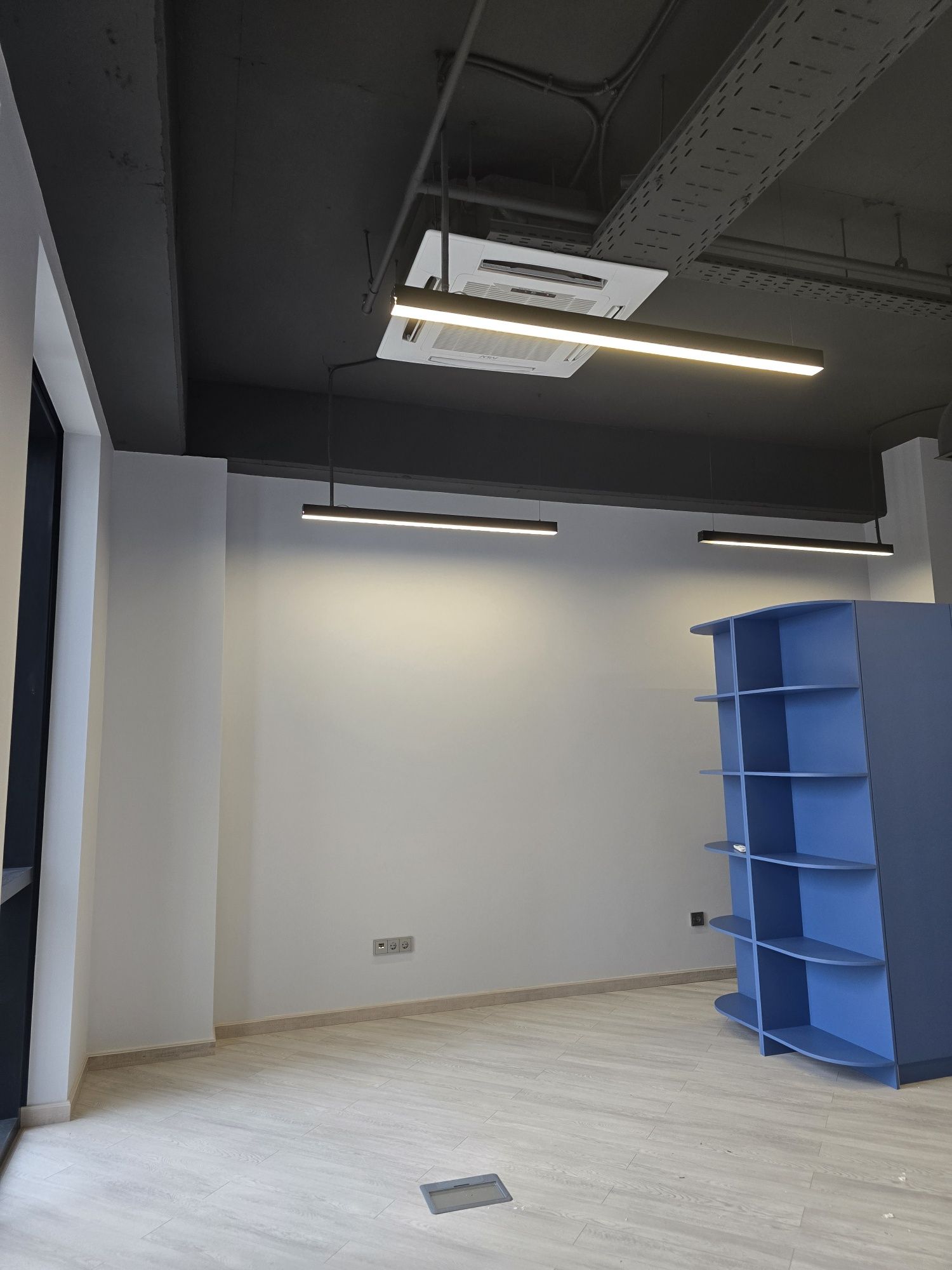 Аренда офис Nest One, нежилой.
Блок Е
Этаж 5
Площадь 56 кв.м.

Це