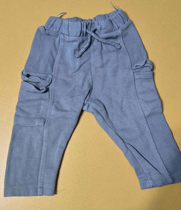 Set pantaloni marimea 80