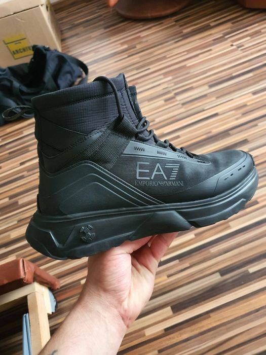 Tip gheată iarnă Armani