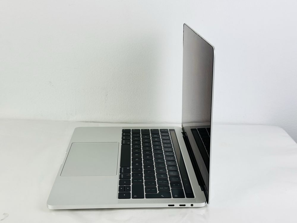 Macbook Pro 13" 2018 i7 2,7Ghz 16RAM 512GB Touch Bar Gray Гаранция!