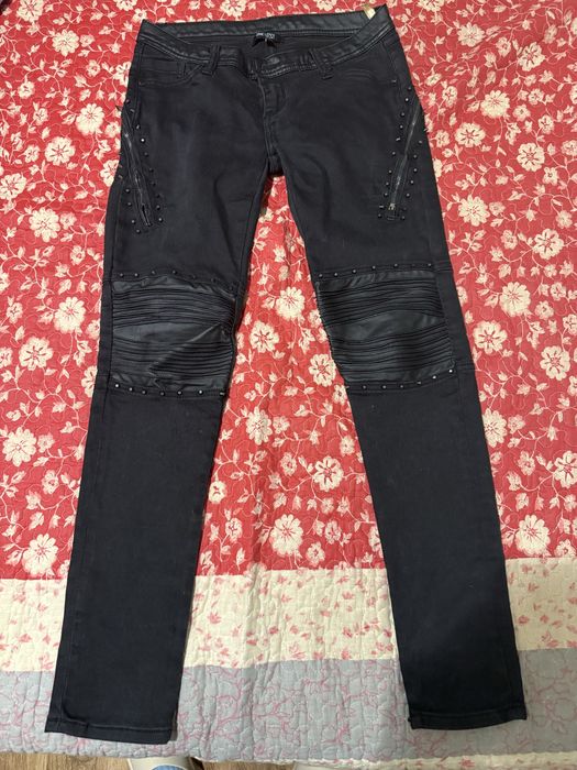 Jeans cu insertii de piele