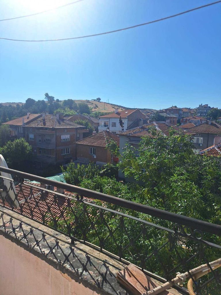 Продава се Етаж от къща в Асеновград - 120 кв.м за 765 €/кв.м - Снимка #1