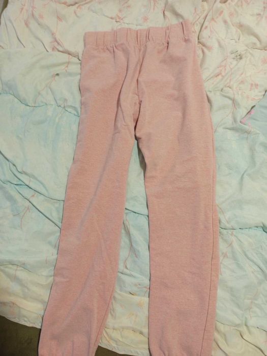 Невероятно красиви анураци и блузи, които почти не са ползвани.