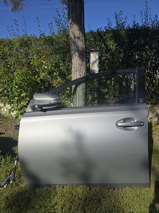 Usa portiera hayon bara tripla oglinda auris II HB,brek