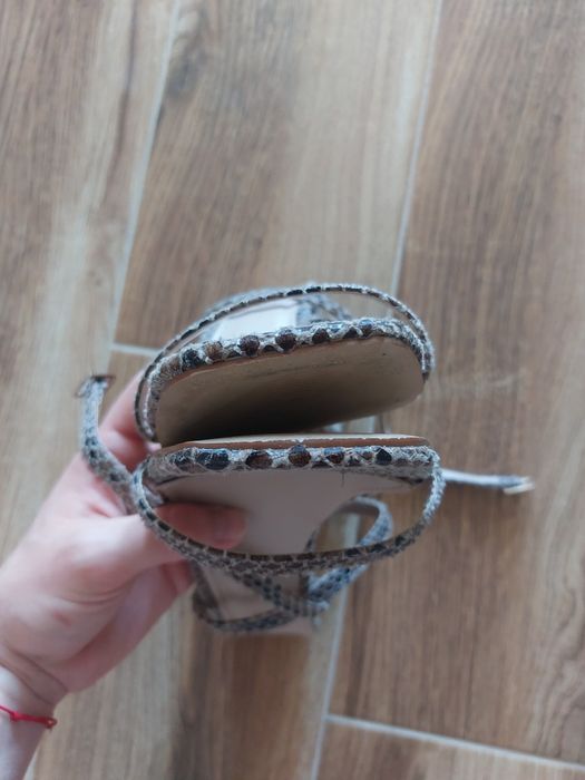 Sandale cu toc, noi, Raid,