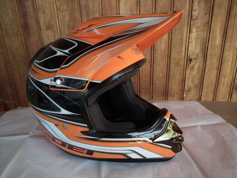 Каска за мотор шлем Shoei AGV Scorpion Suomy Nolan HJC Shark