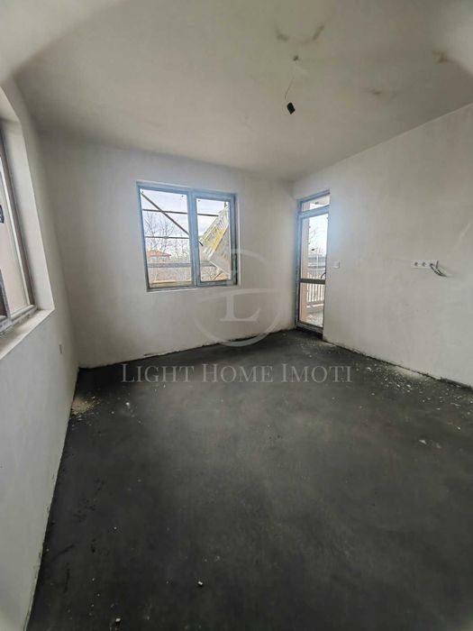 Продава се Тристаен апартамент в Пловдив, Остромила - 149 кв.м за 1007 €/кв.м - Снимка #4