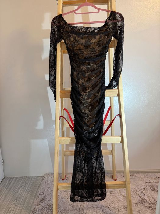 Дамски дрехи втора употреба и нови