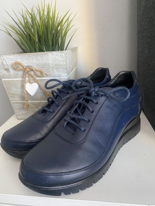 Естествена кожа обувки