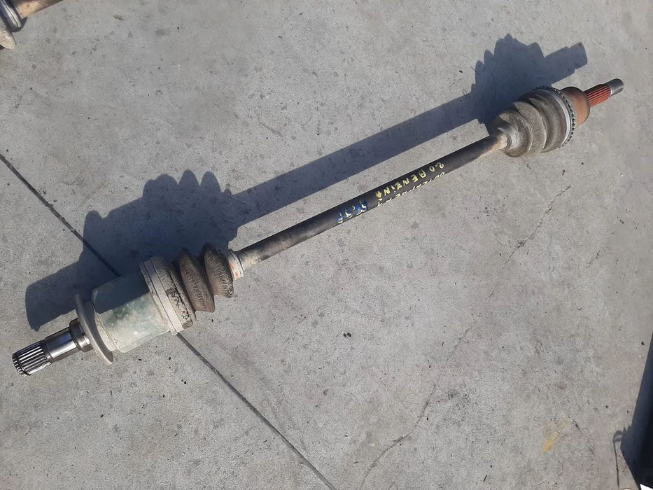 planetara dreapta spate mitsubishi outlander 1  2.0b  2006