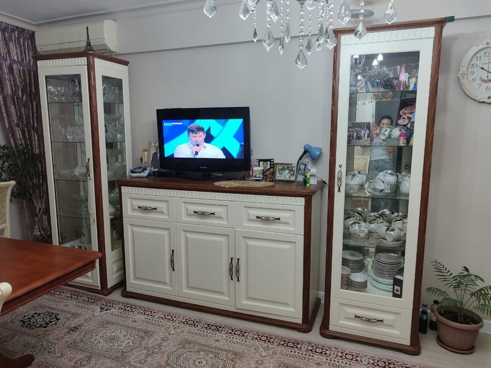 Продается гостиный гарнитур из 3х предсетов