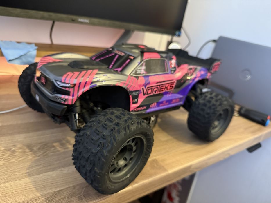 Automodel Arrma Vorteks 223S 4x4 - full box