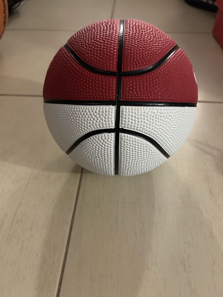 Баскетболна топка Nike Skills gym