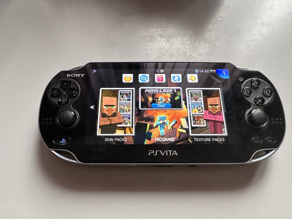 PS Vita Oled с 16gb карта памет Playstation