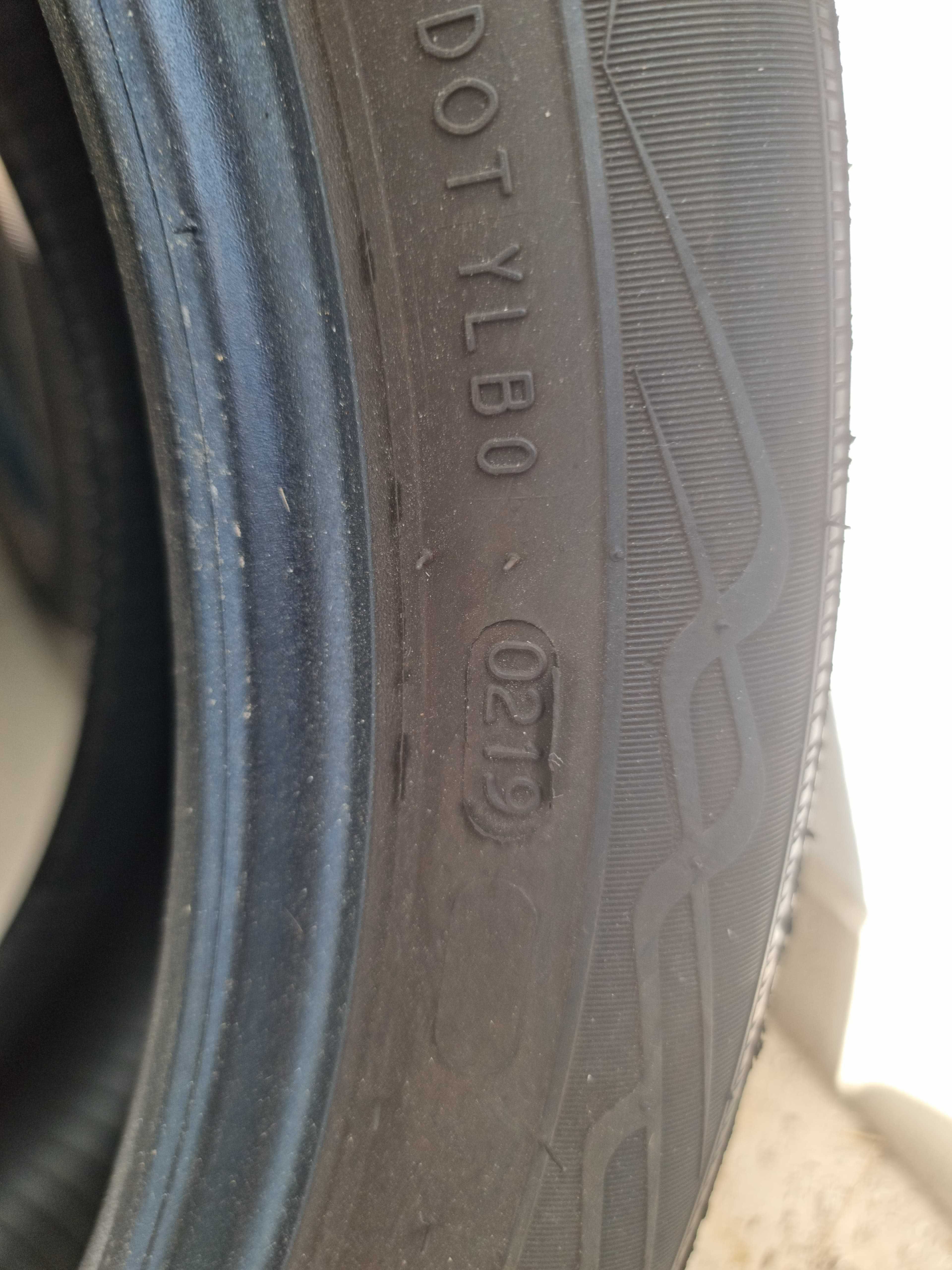 Nokian 215/50 R18 92V iarna