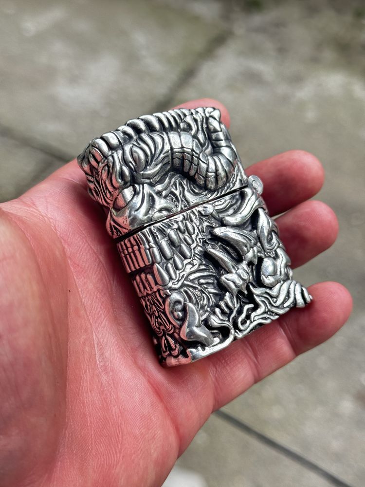 Bricheta Argint Alien Marcata 925 300 g interior zippo