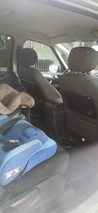 Se vinde Ford S-max