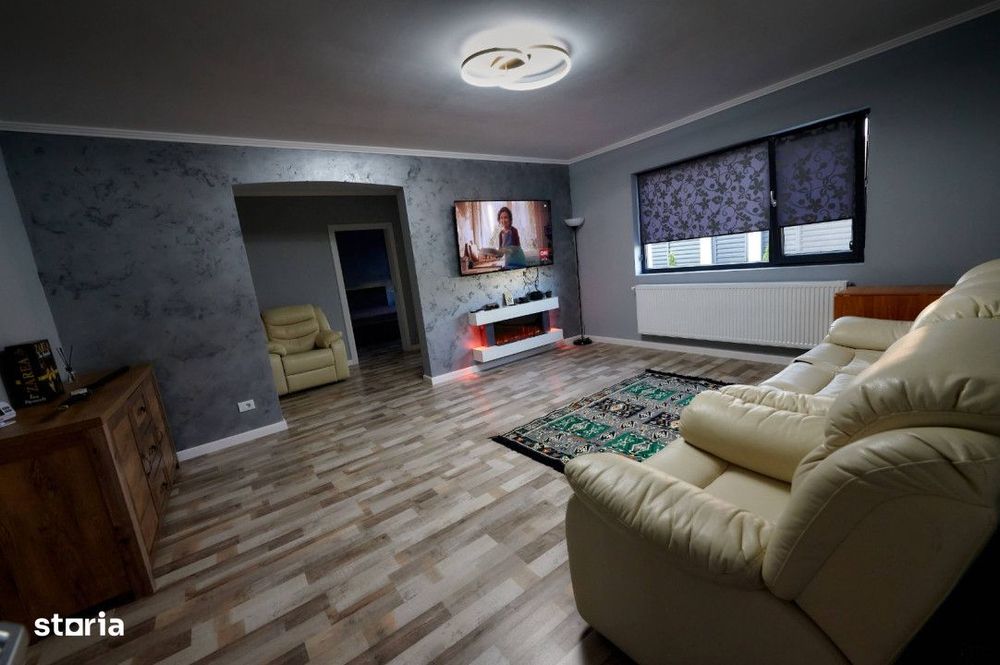 Casa parter si mansarda in zona Garii, Vaslui