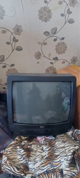 Отдам телевизоры