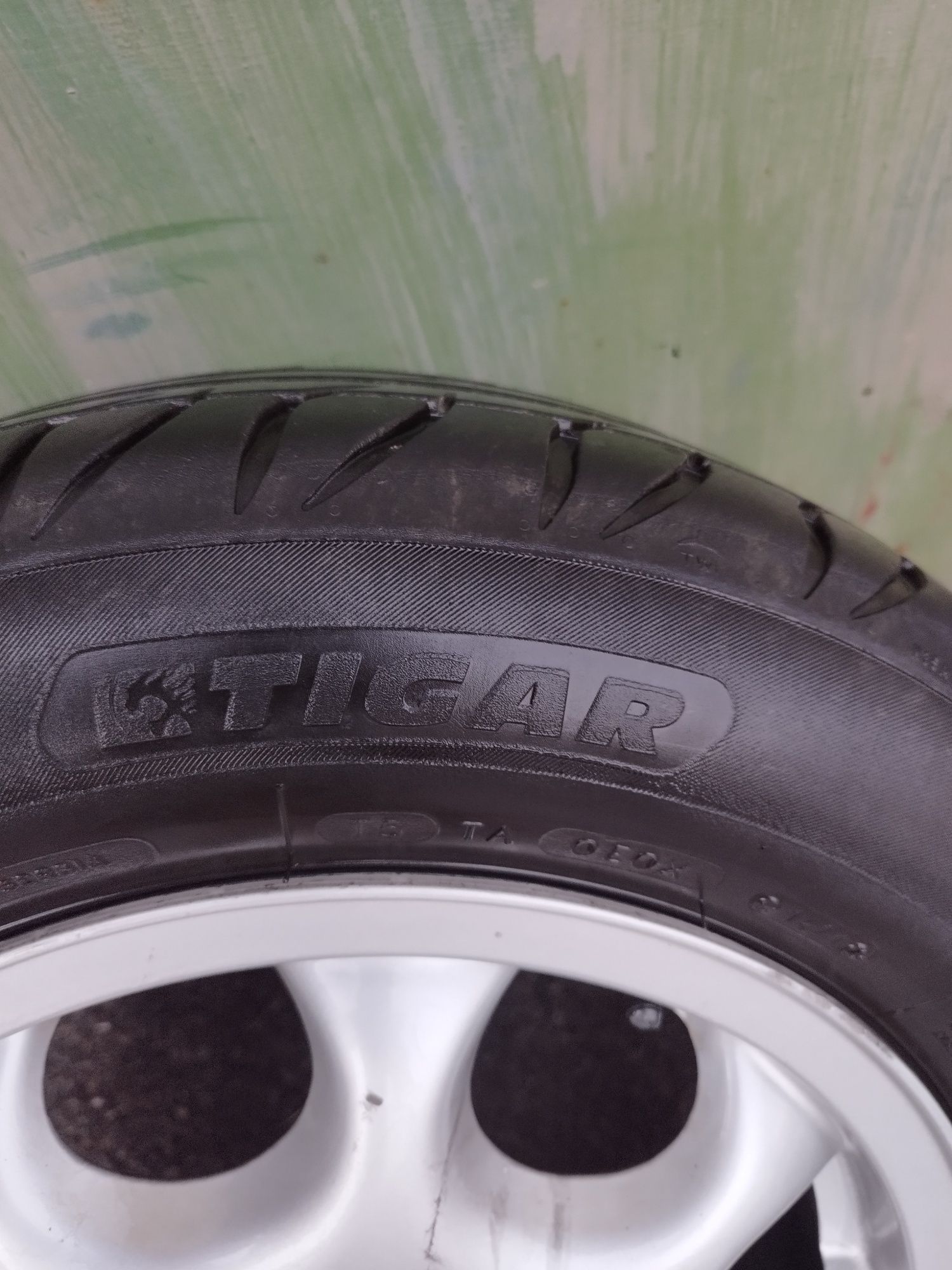 Джанти с гуми за Vw