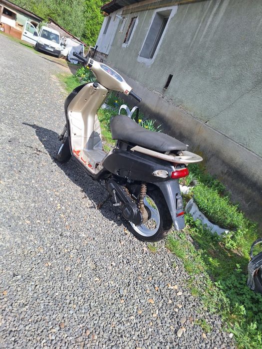 Vand scuter piaggio 49cc