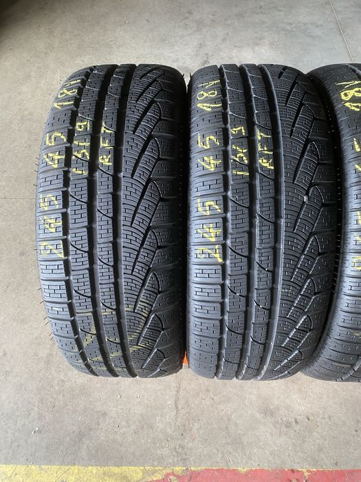 Anvelope iarna 245/45/18 Pirelli Sottozero 3 RFT 245 45 18 R18