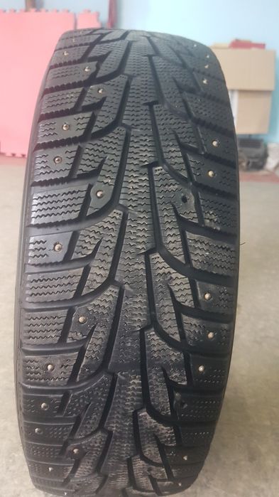 Продам шины зимние Hankook