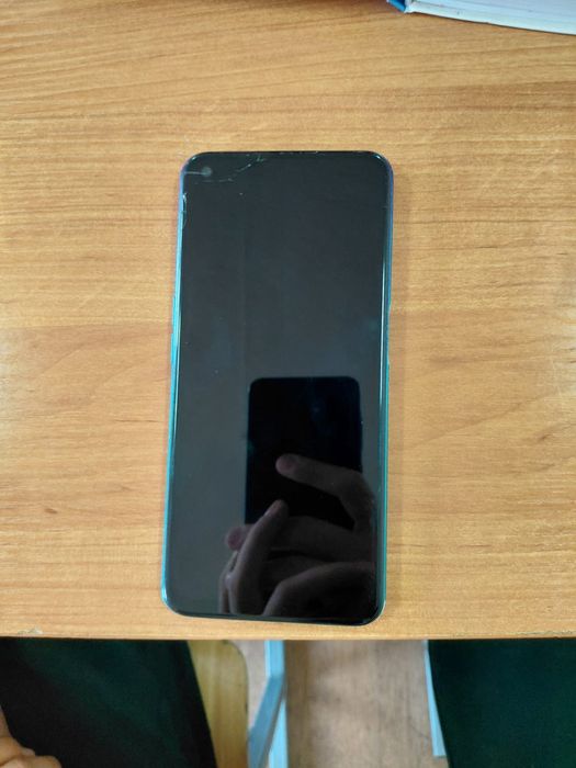 Обменяю на айфон 6-7 можно с дефектами либо продам