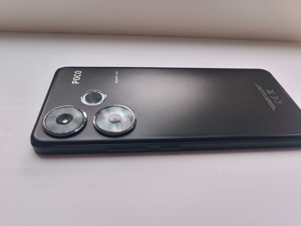 Poco f6 512/12 Snapdragon 8s gen 3
