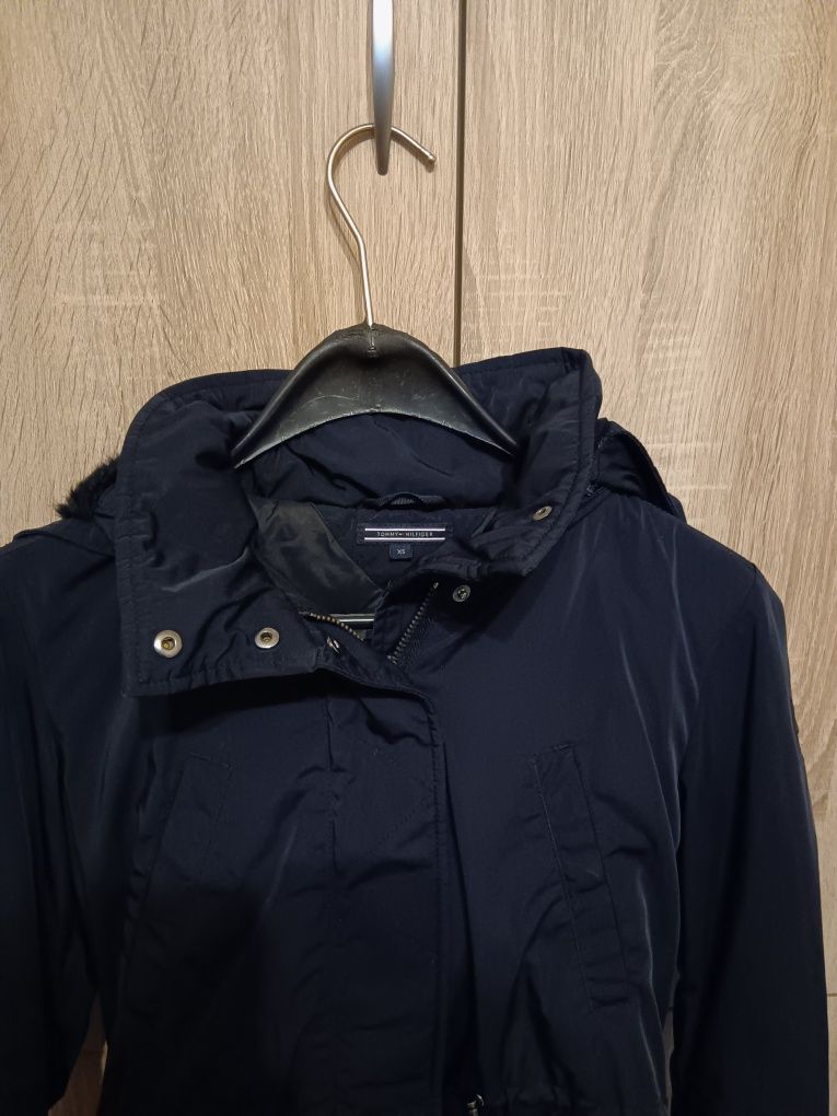Зимно дамско яке Tommy Hilfiger
