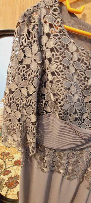 Rochie de seara gri cu broderie