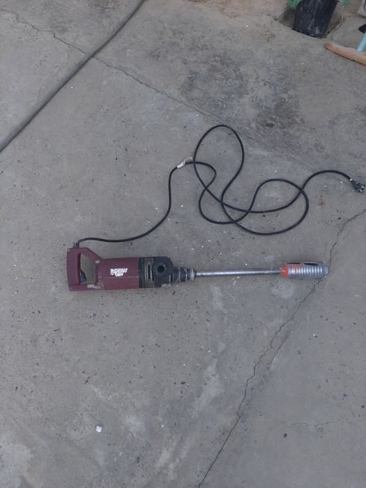 Almazni petfarator  sotiladi