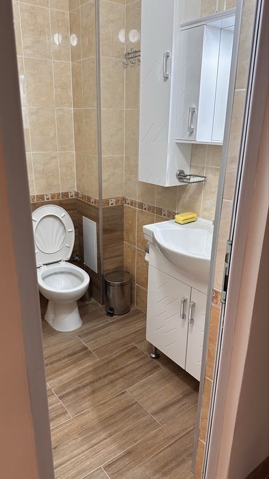 Дава се под наем Тристаен апартамент в Свиленград - 110 кв.м за 663 € - Снимка #7