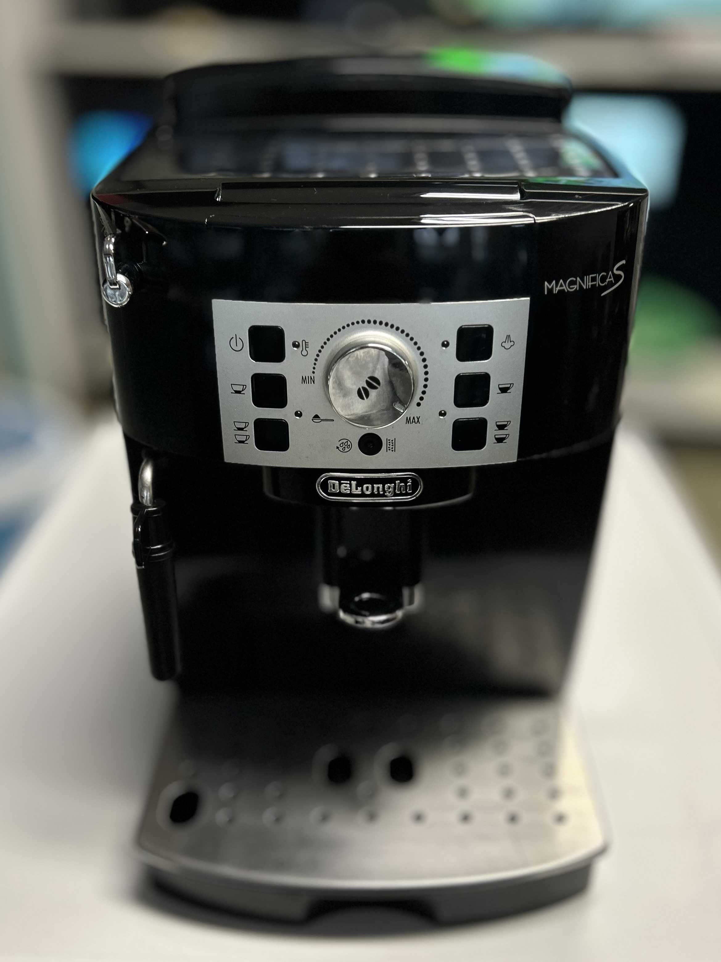 Кафемашина Delonghi Magnifica S