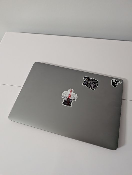 Macbook air m1 2023