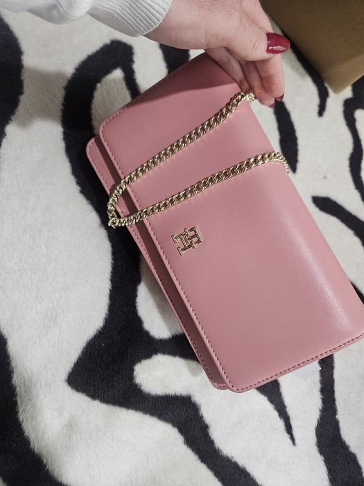 Дамска чанта Tommy Hilfiger