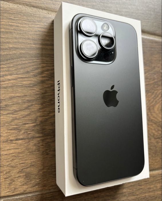 Vand sau schimb Iphone 15 pro