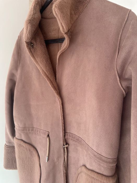 Двулицево дълго палто