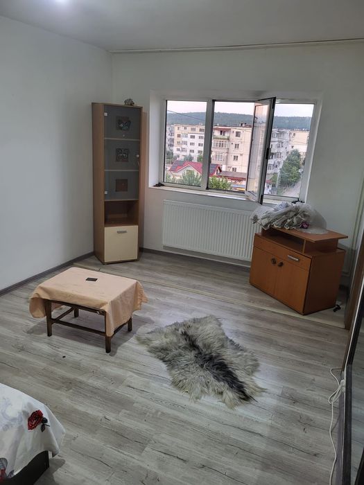 Vând sau închiriez garsionera