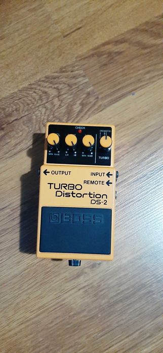 BOSS DS-2 Turbo Distortion ефект за китара
