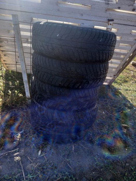 Vând cauciucuri iarna